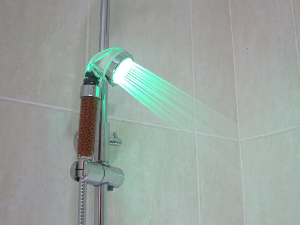 super nano love. voi hoa sen tang ap doi mau. senziny. voi cam tay. a23S