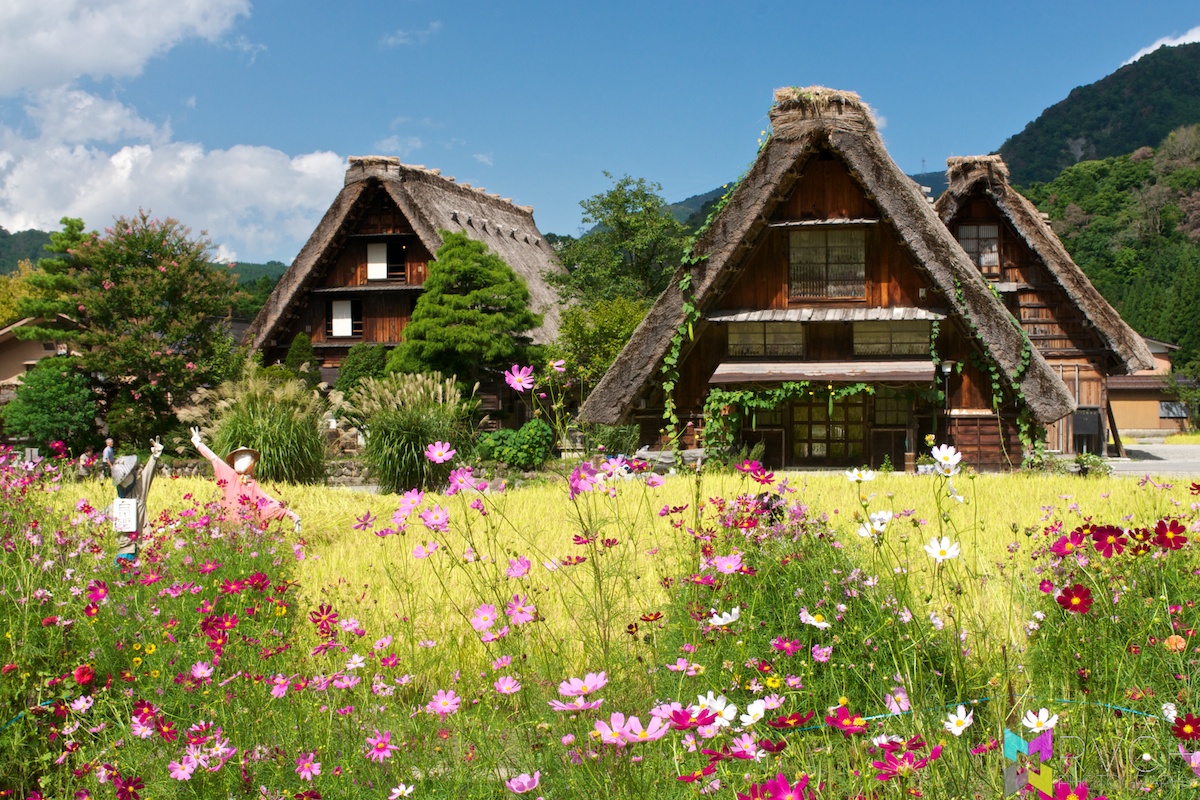 zoom-vao-tung-can-nha-cua-5-ngoi-lang-so-huu-ve-dep-ngat-ngay-tren-the-gioi_6a265e0756